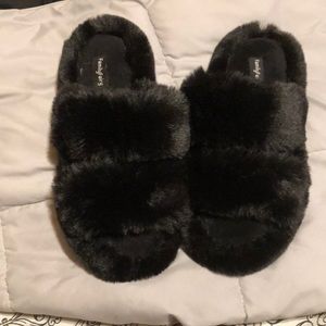 FamilyFairy Women’s Fluffy Faux  Slippers